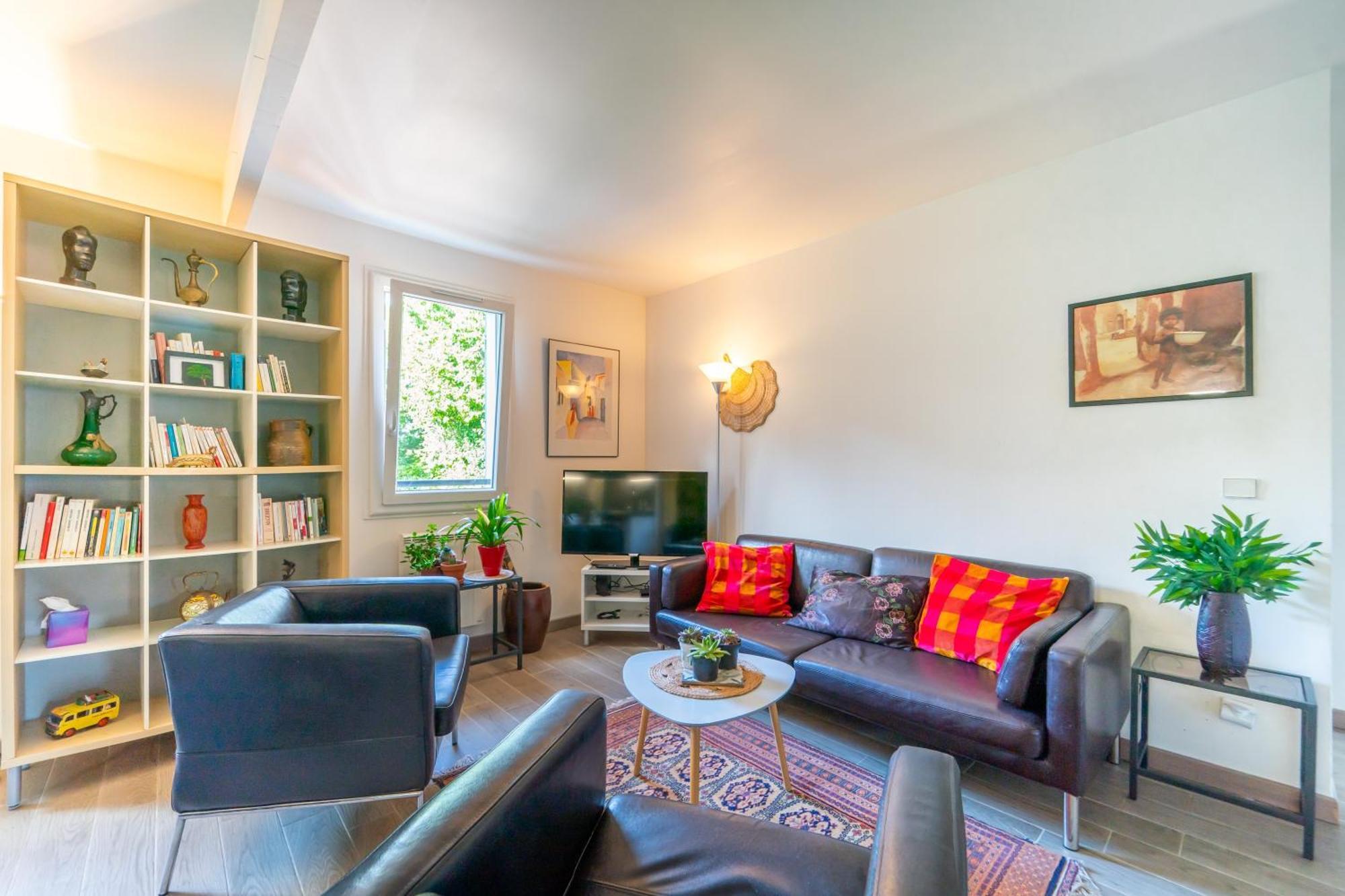 Les Volets Bleus Apartment Ренжи Екстериор снимка